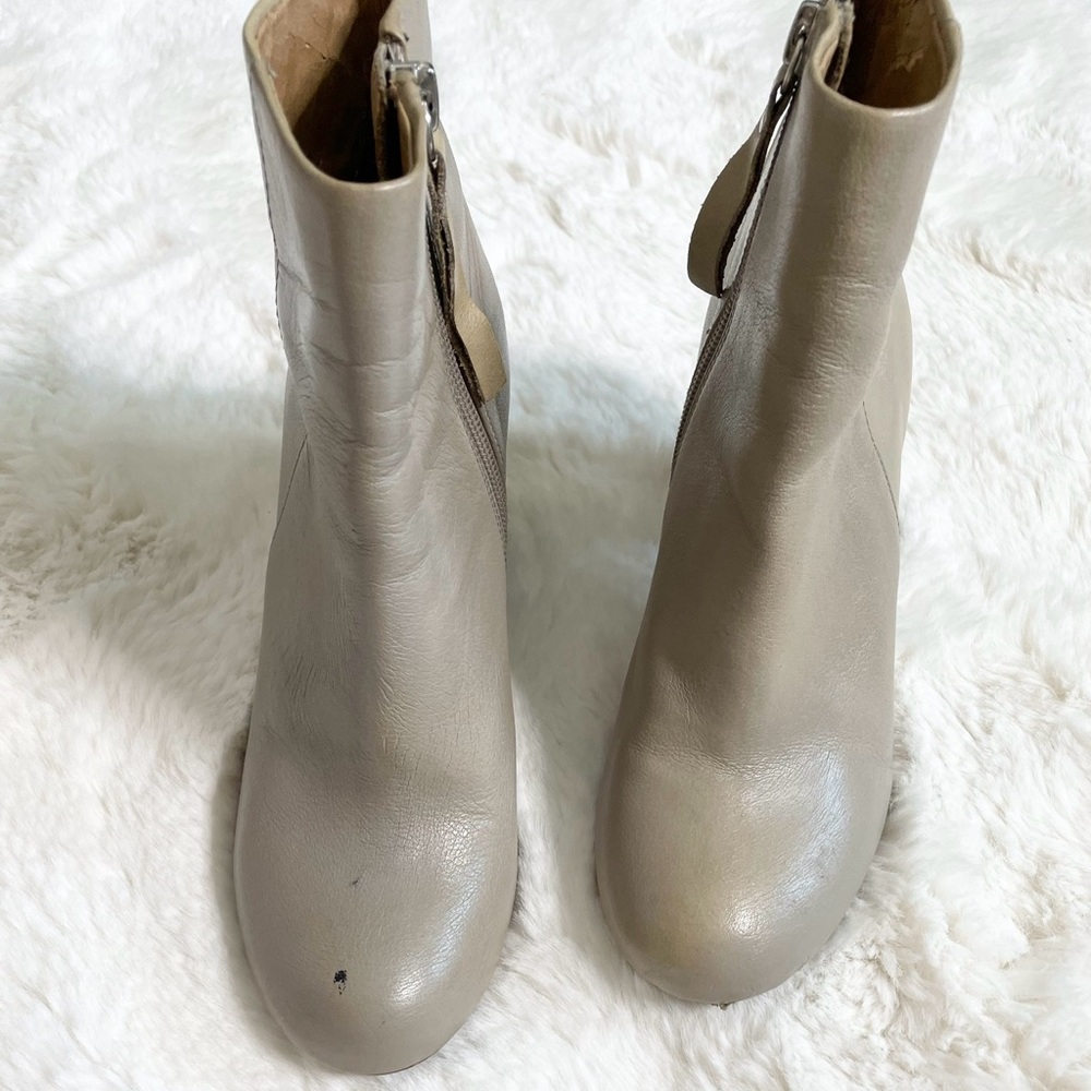 Chinese Laundry tan heel zipper booties size 6.5 - Picture 3 of 4